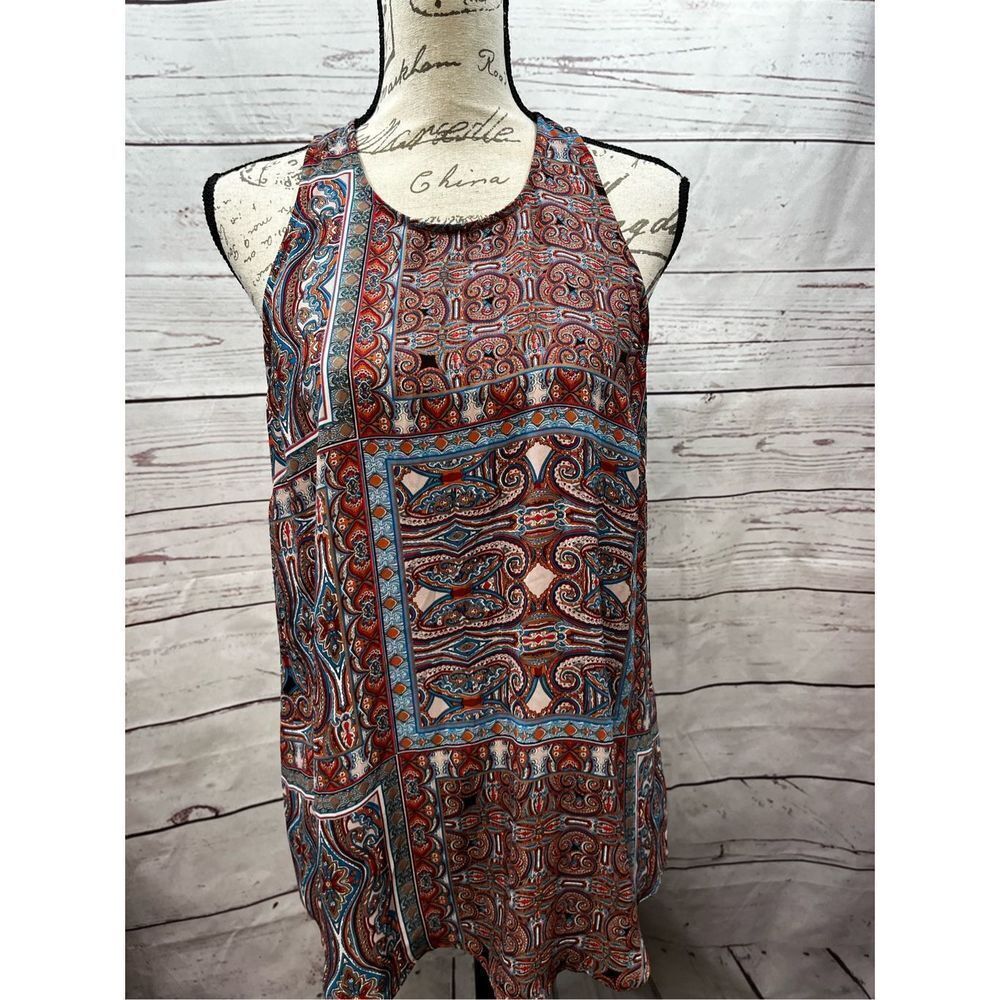 Violet + Claire Women's Sleeveless Halter Top Blouse Size‎ L Paisley Print